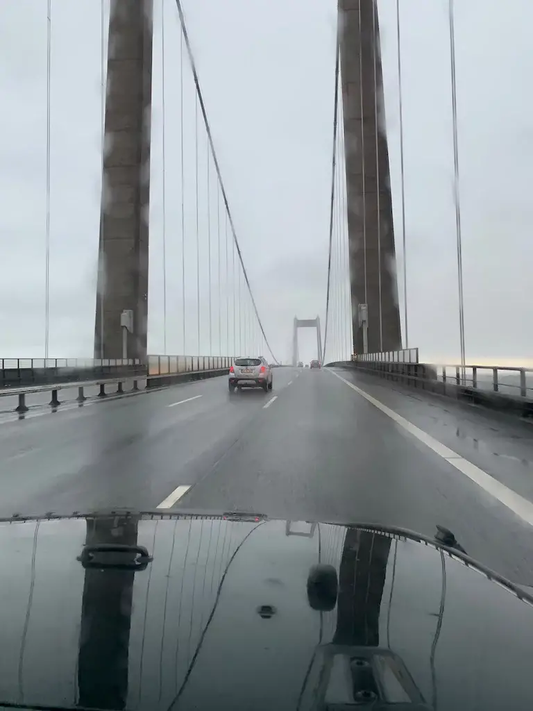 Fahrt über die Middelfahrtbrücke Richtung Langeland